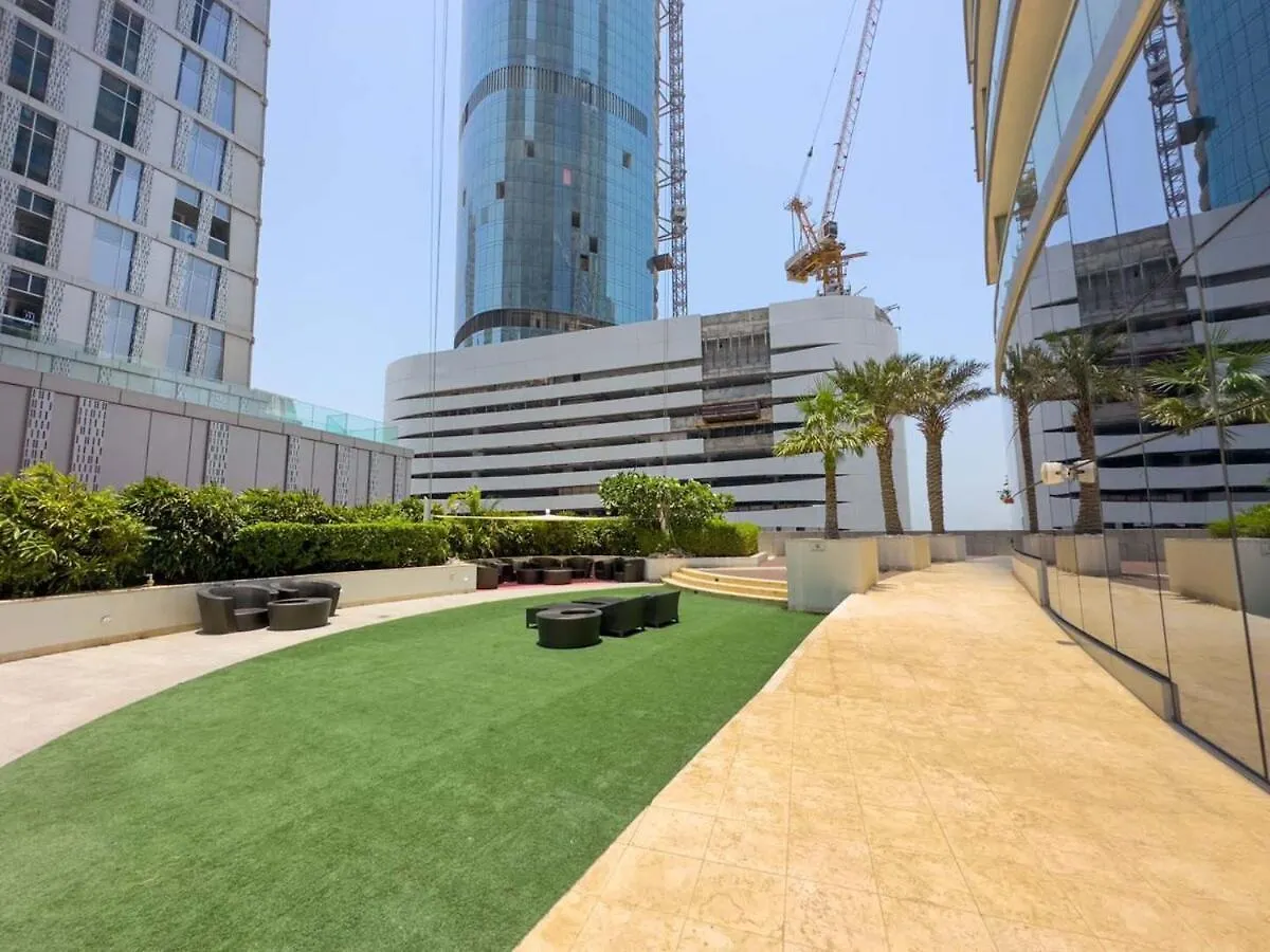 Apartment Aws Holiday Homes - Unique Views At Damac Heights Dubai