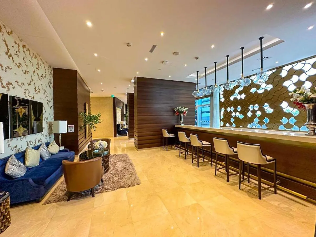 Aws Holiday Homes - Unique Views At Damac Heights Dubai
